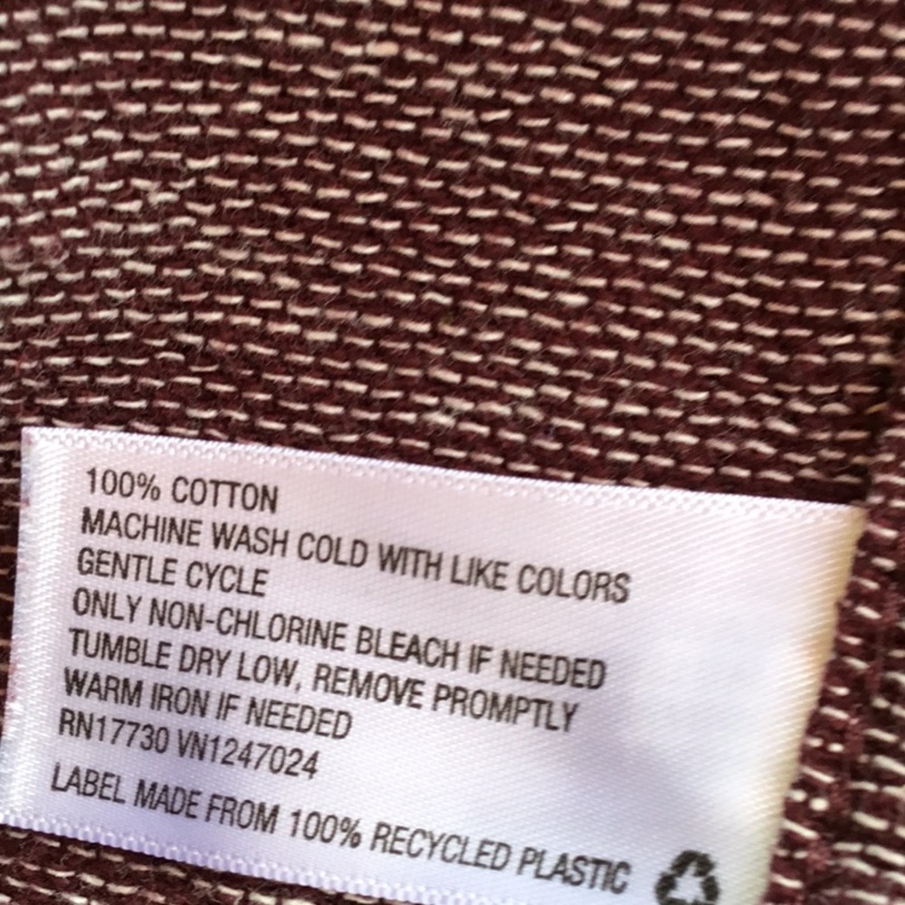 Deep burgundy button down - Picture 7 of 7